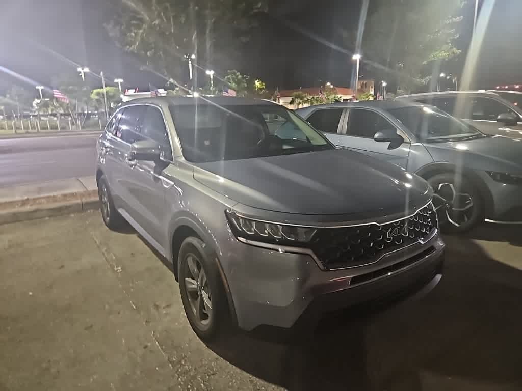 Thumbnail: 2022 Kia Sorento - 7