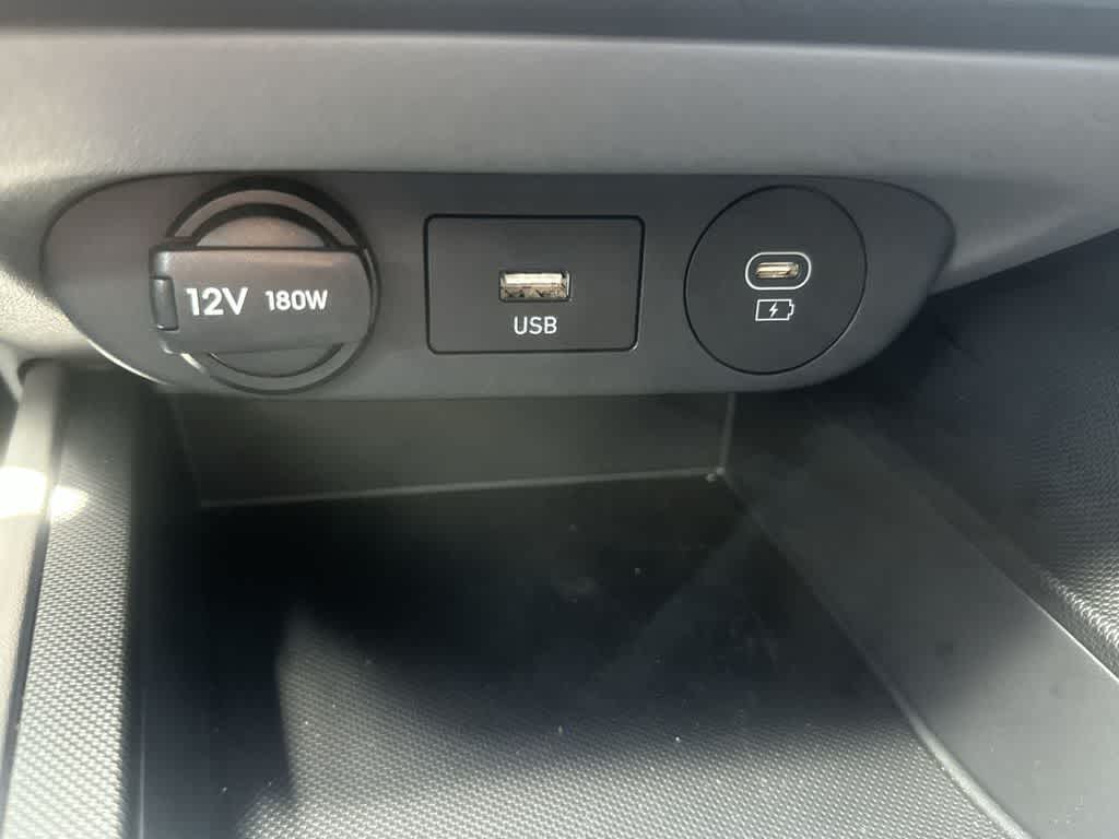 Thumbnail: 2024 Hyundai Elantra - 17