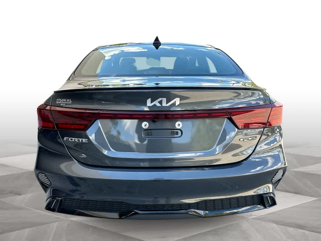 Thumbnail: 2023 Kia Forte - 7