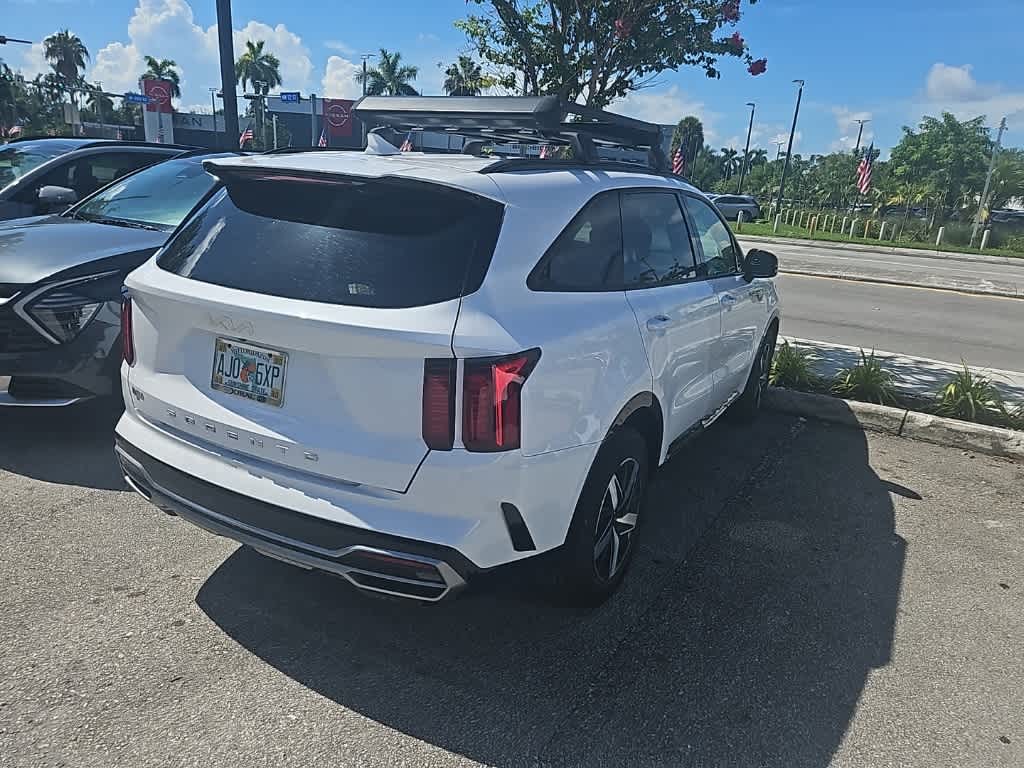 Thumbnail: 2022 Kia Sorento - 16