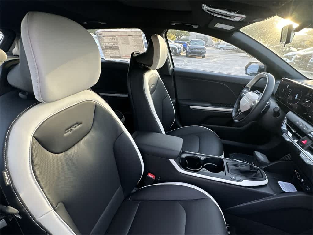 Thumbnail: 2026 Kia K4 - 27