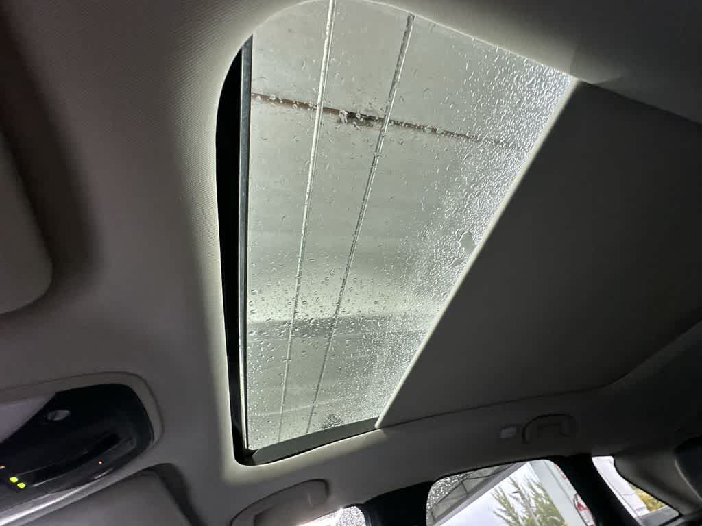 Thumbnail: 2023 INFINITI QX50 - 17