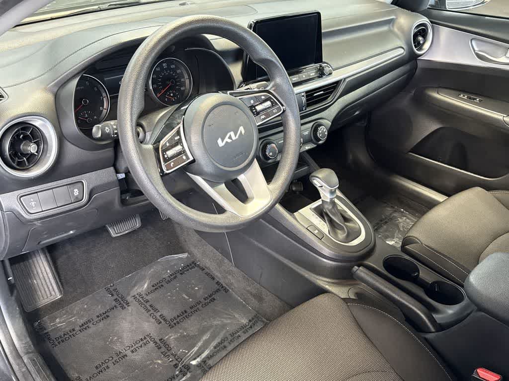 Thumbnail: 2024 Kia Forte - 13