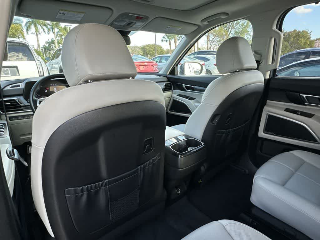 Thumbnail: 2023 Kia Telluride - 23