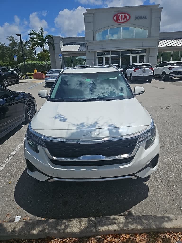 2023 Kia Seltos EX 2