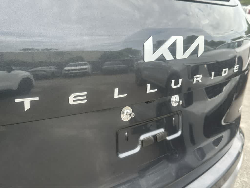 Thumbnail: 2023 Kia Telluride - 11
