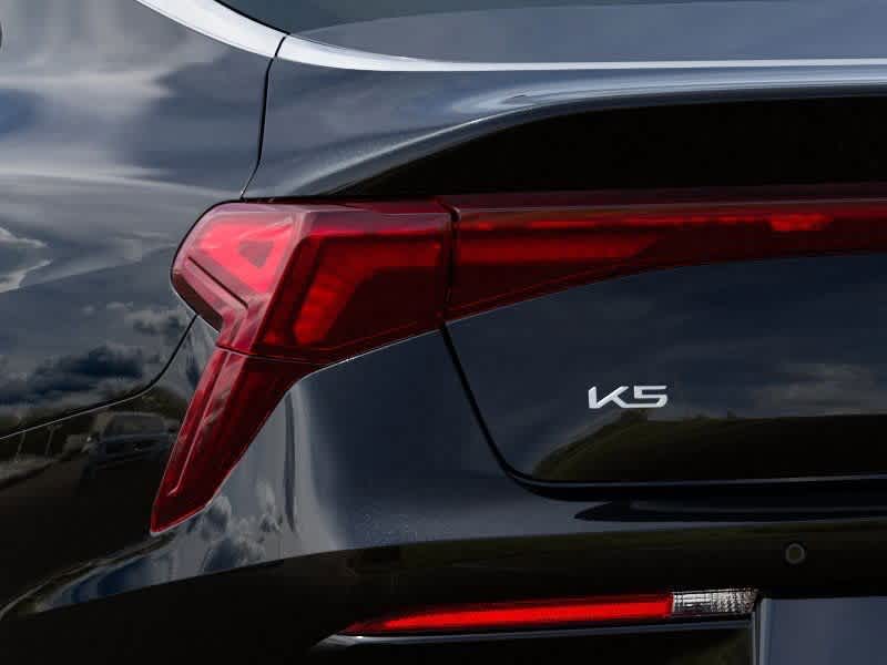 Thumbnail: 2025 Kia K5 - 11