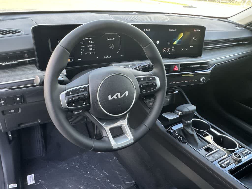 Thumbnail: 2026 Kia K5 - 13
