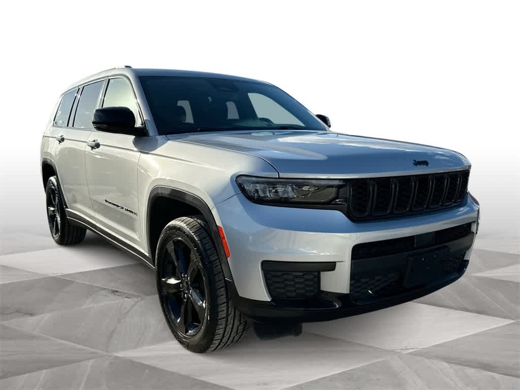 Thumbnail: 2023 Jeep Grand Cherokee L - 2