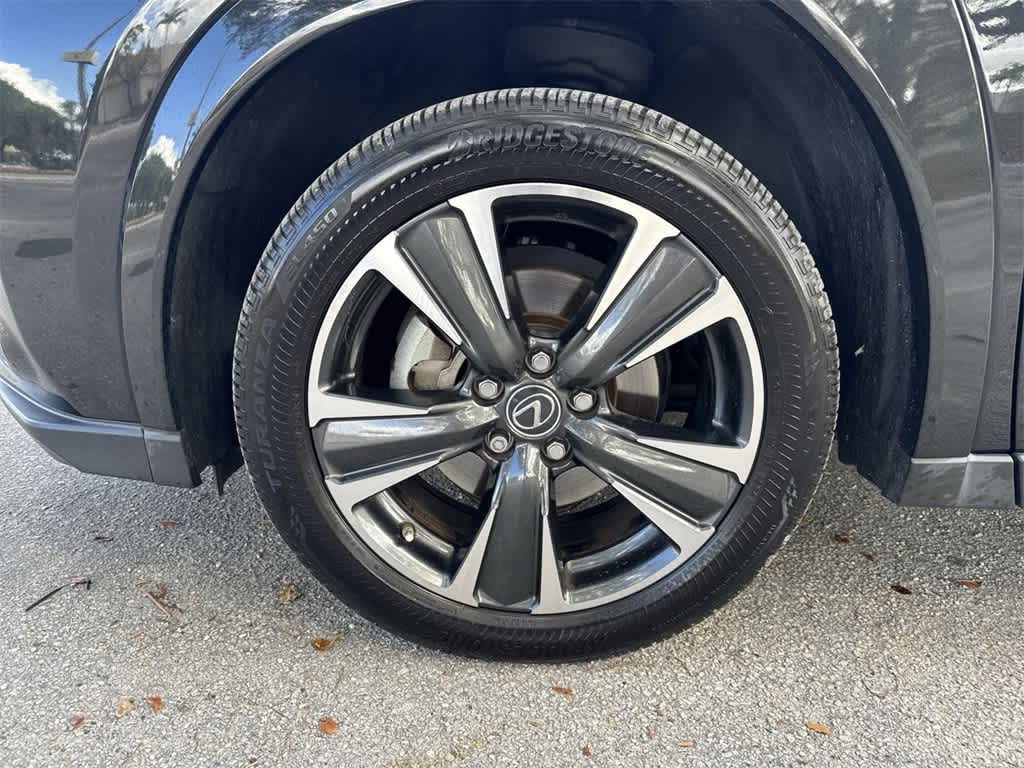 Thumbnail: 2023 Lexus UX - 10