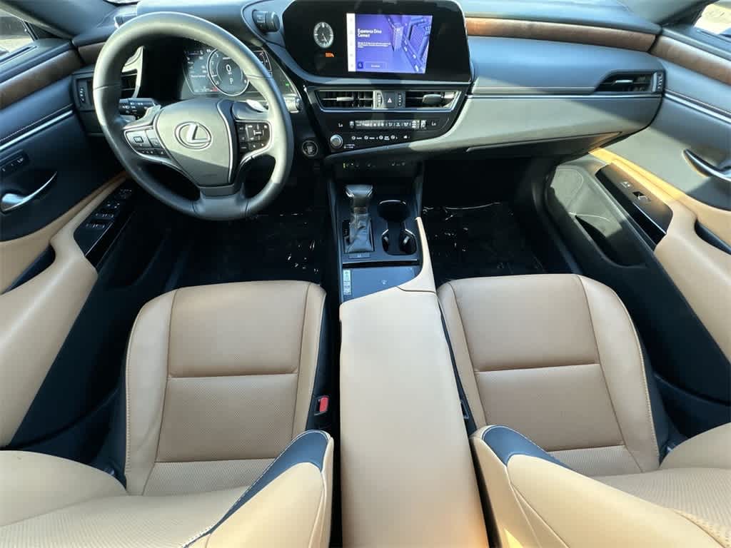 Thumbnail: 2023 Lexus ES - 24