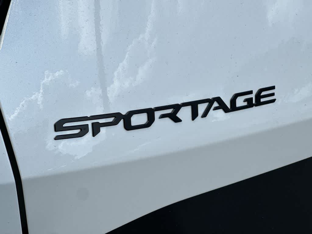 Thumbnail: 2026 Kia Sportage - 10