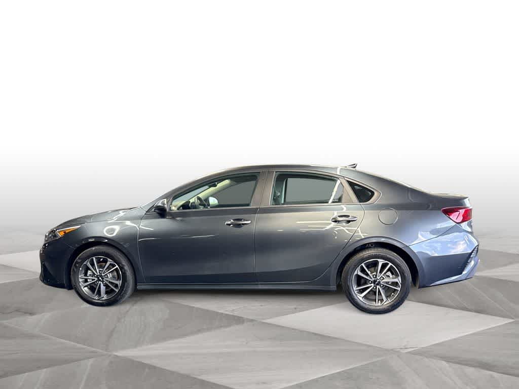 Thumbnail: 2024 Kia Forte - 5