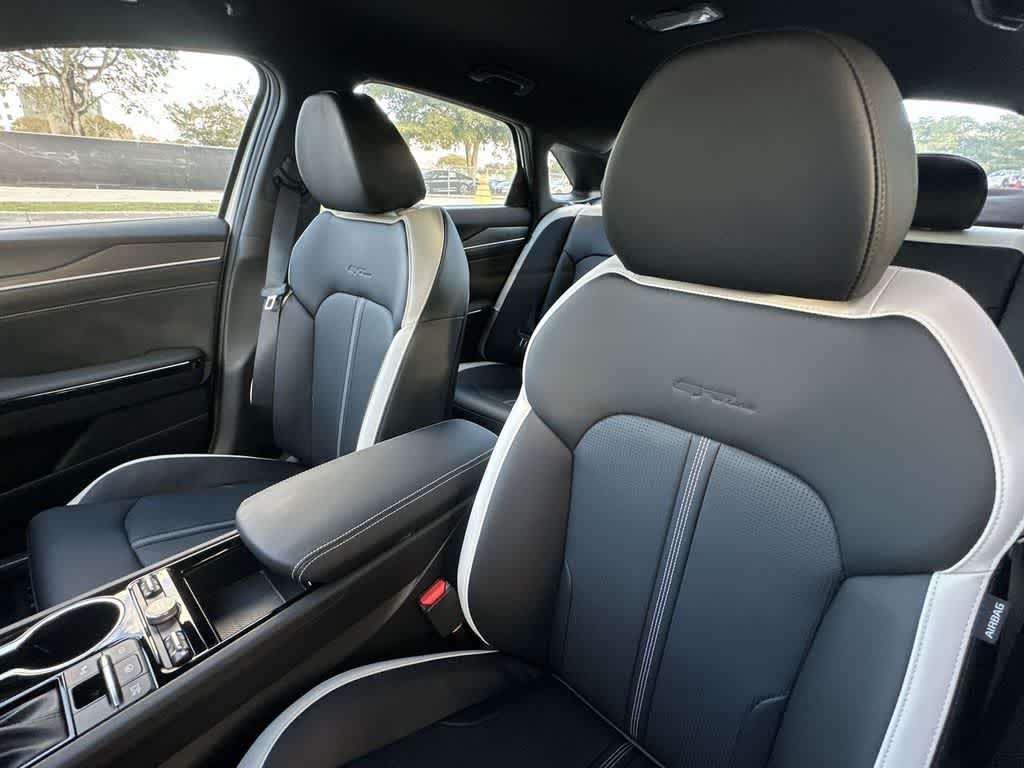 Thumbnail: 2026 Kia K5 - 14