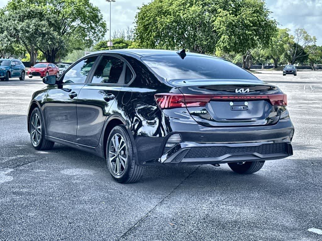 Thumbnail: 2024 Kia Forte - 6