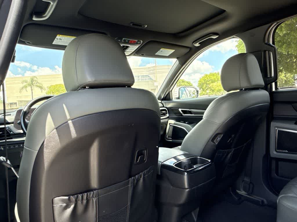 Thumbnail: 2023 Kia Telluride - 23