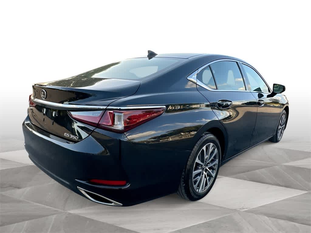 Thumbnail: 2023 Lexus ES - 8