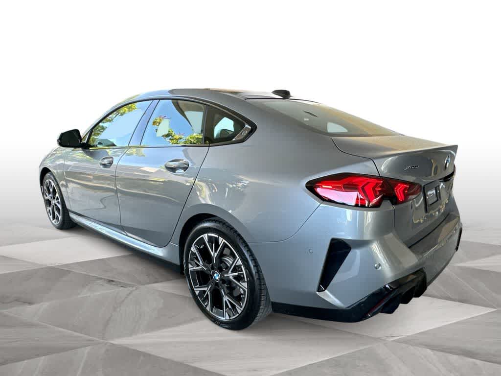 Thumbnail: 2025 BMW 2 Series - 6