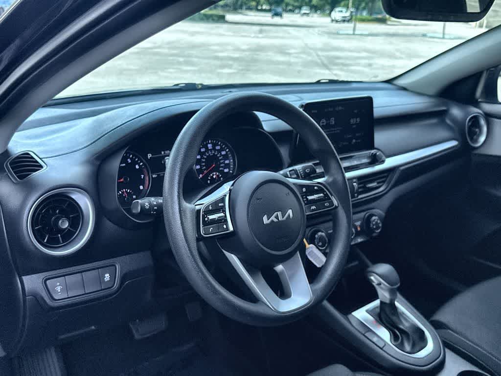 Thumbnail: 2024 Kia Forte - 13