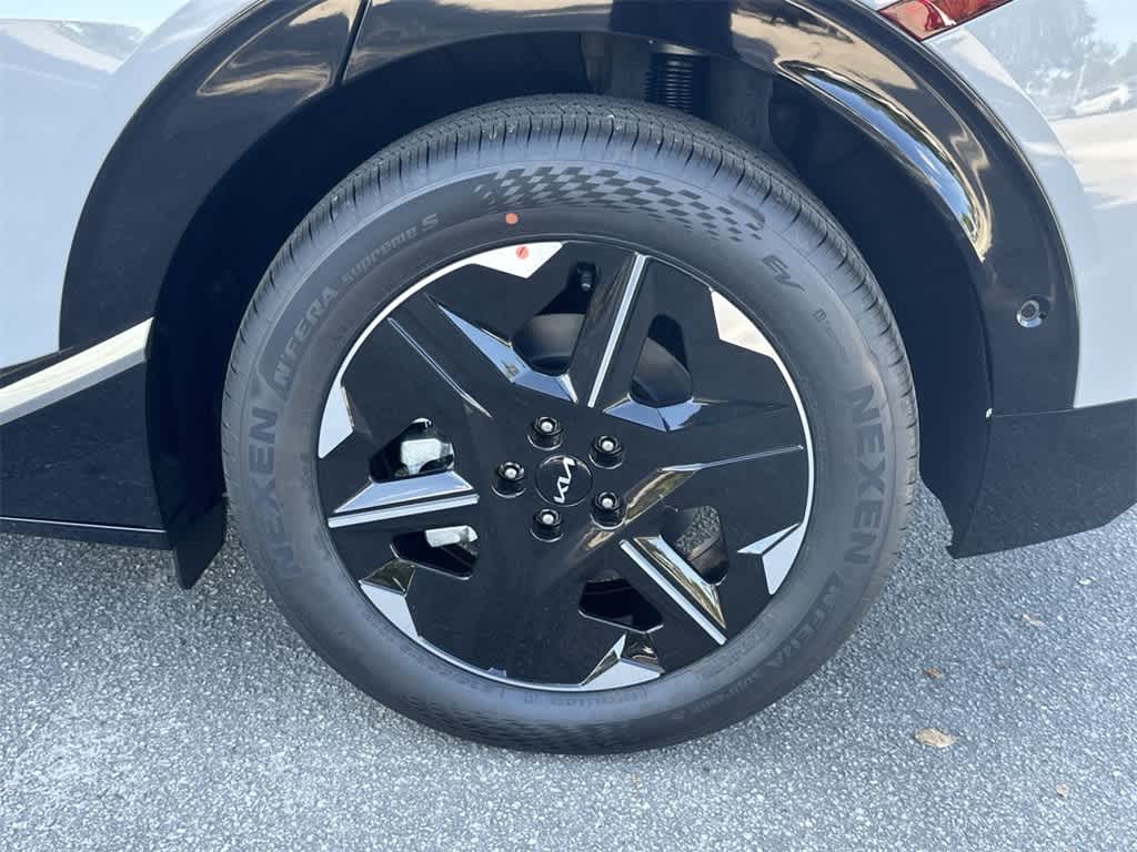 Thumbnail: 2025 Kia EV6 - 11