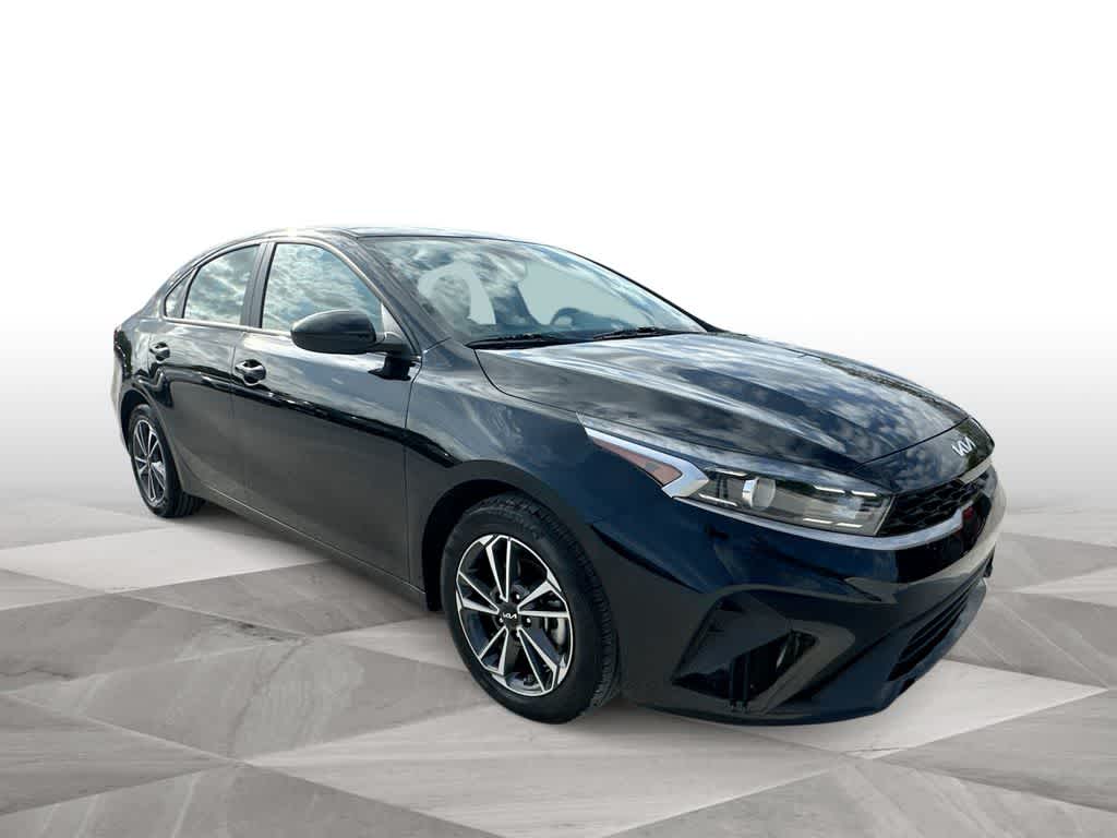 Thumbnail: 2023 Kia Forte - 2