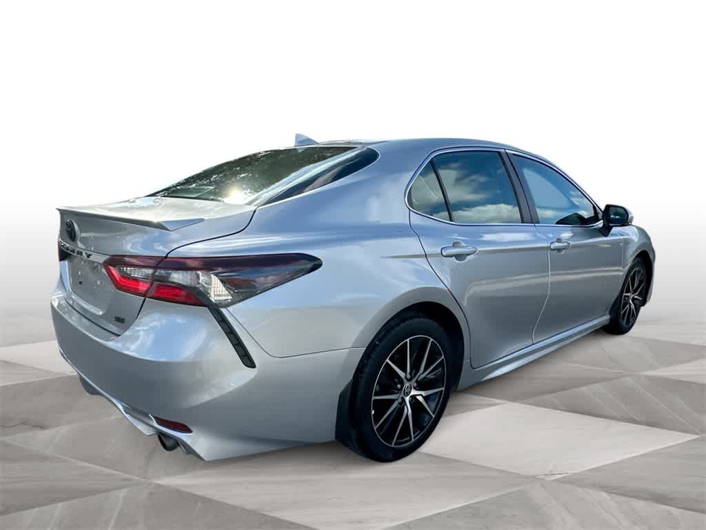 Thumbnail: 2024 Toyota Camry - 8