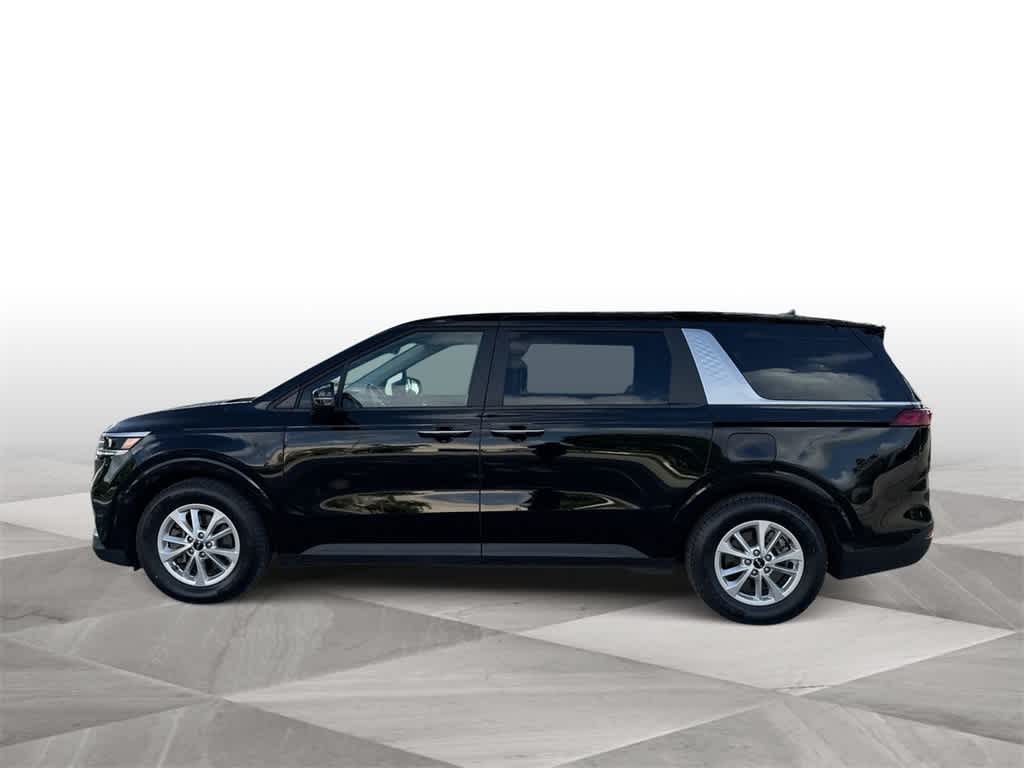 2022 Kia Carnival LXS 5