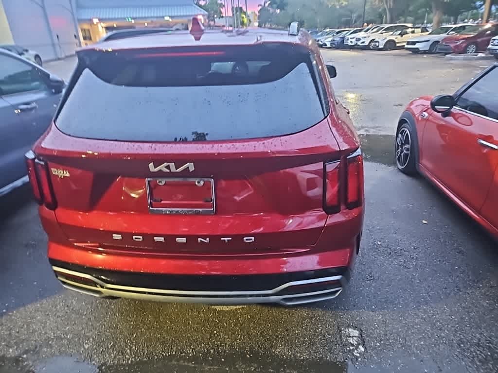 Thumbnail: 2022 Kia Sorento - 15