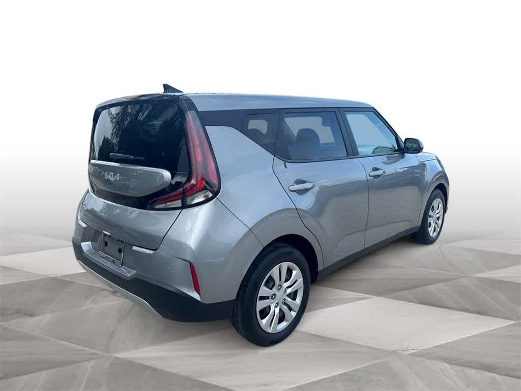 2023 Kia Soul LX 8
