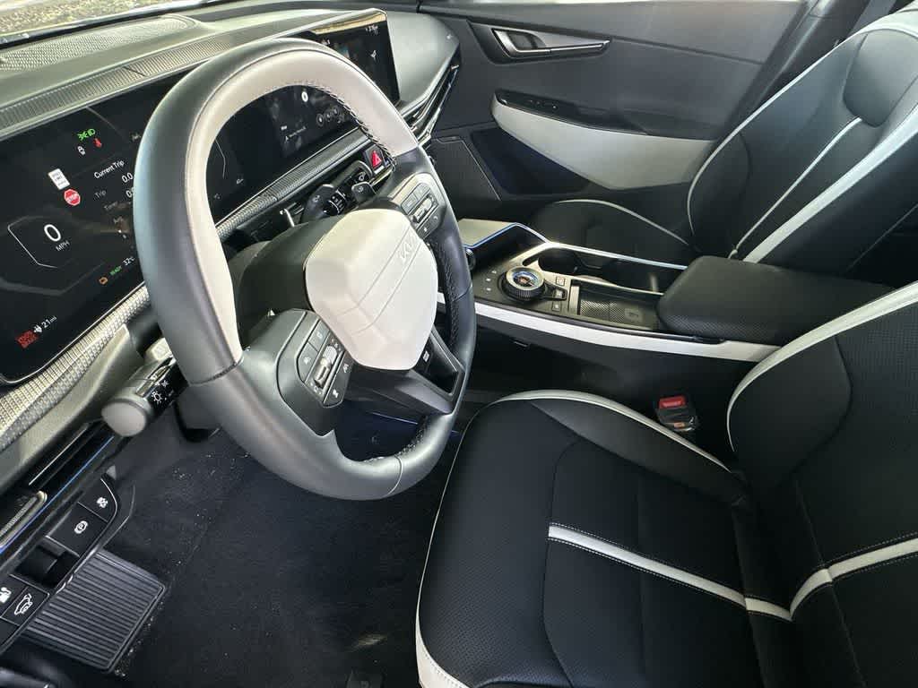 Thumbnail: 2025 Kia EV6 - 13