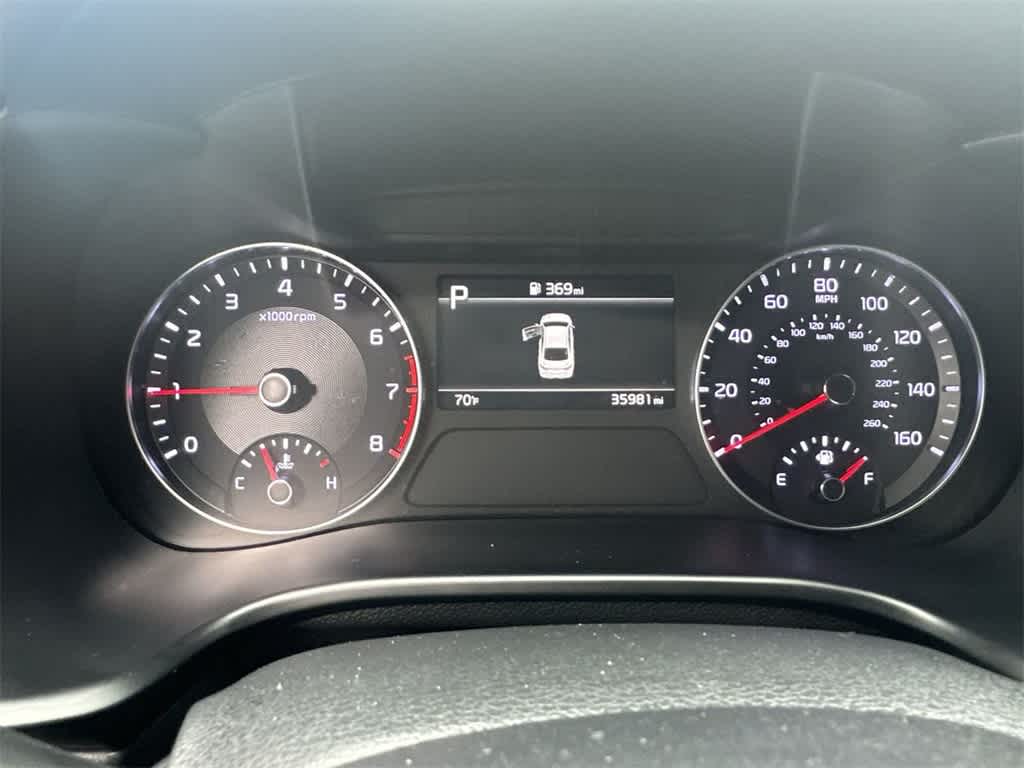 Thumbnail: 2024 Kia Forte - 16