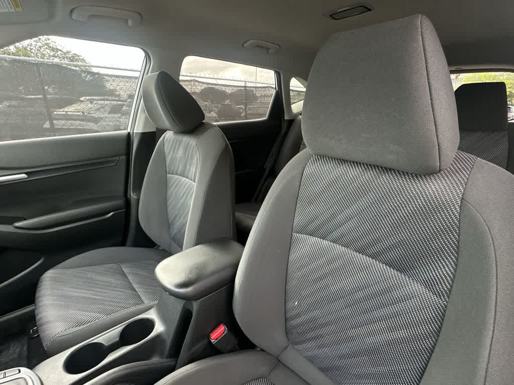 Thumbnail: 2024 Kia Seltos - 14