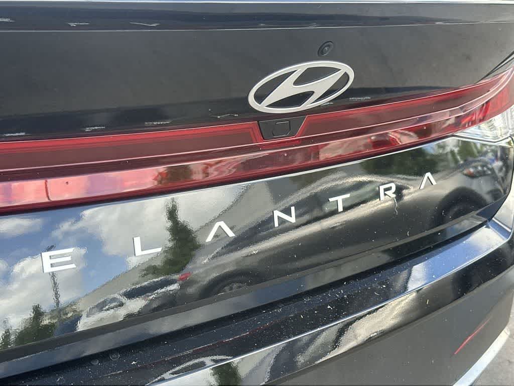 Thumbnail: 2025 Hyundai Elantra - 11