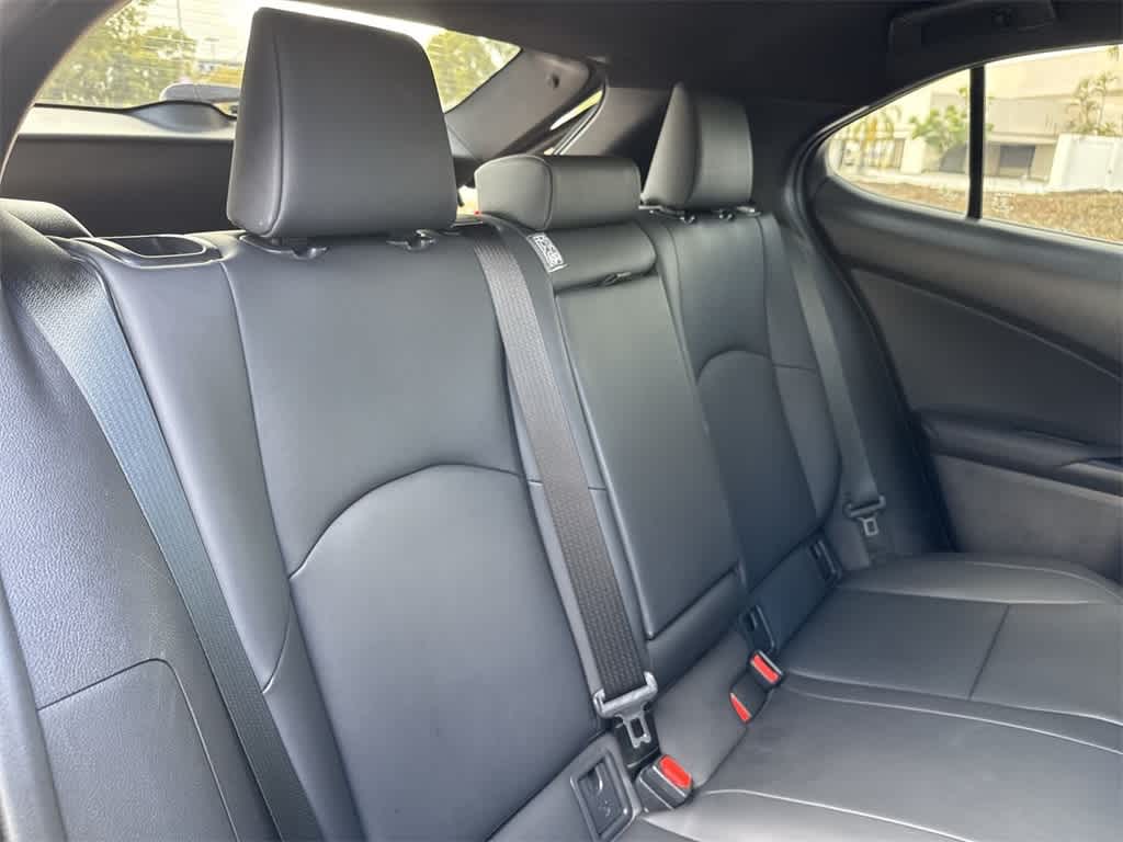 Thumbnail: 2023 Lexus UX - 26