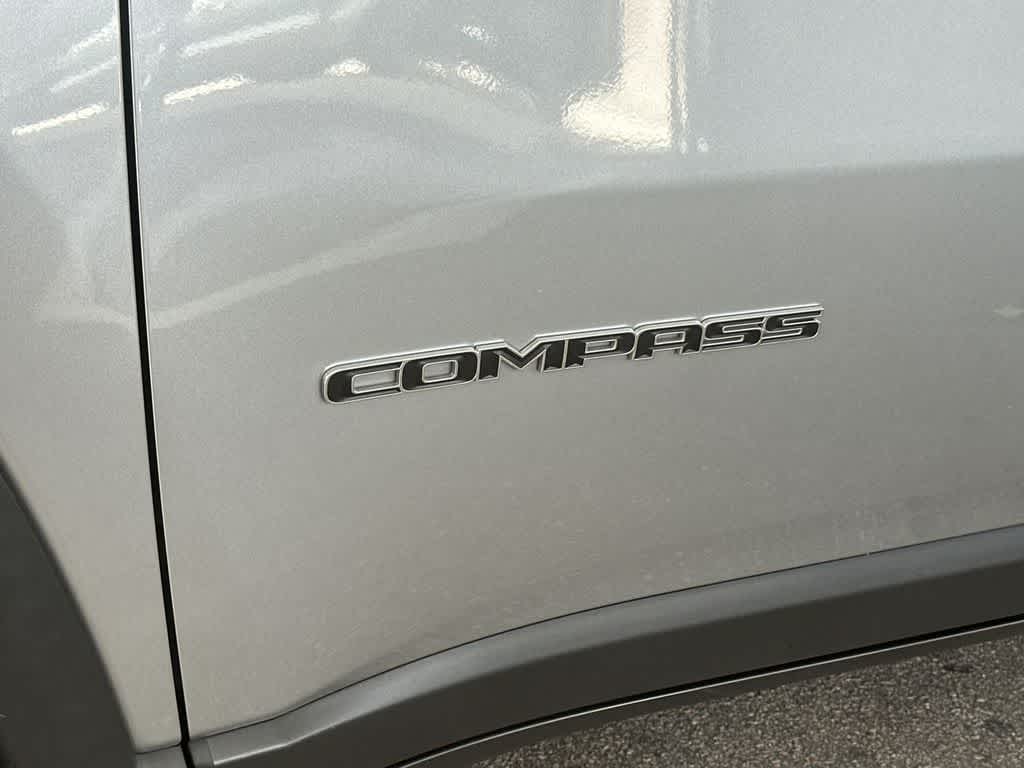 Thumbnail: 2023 Jeep Compass - 10