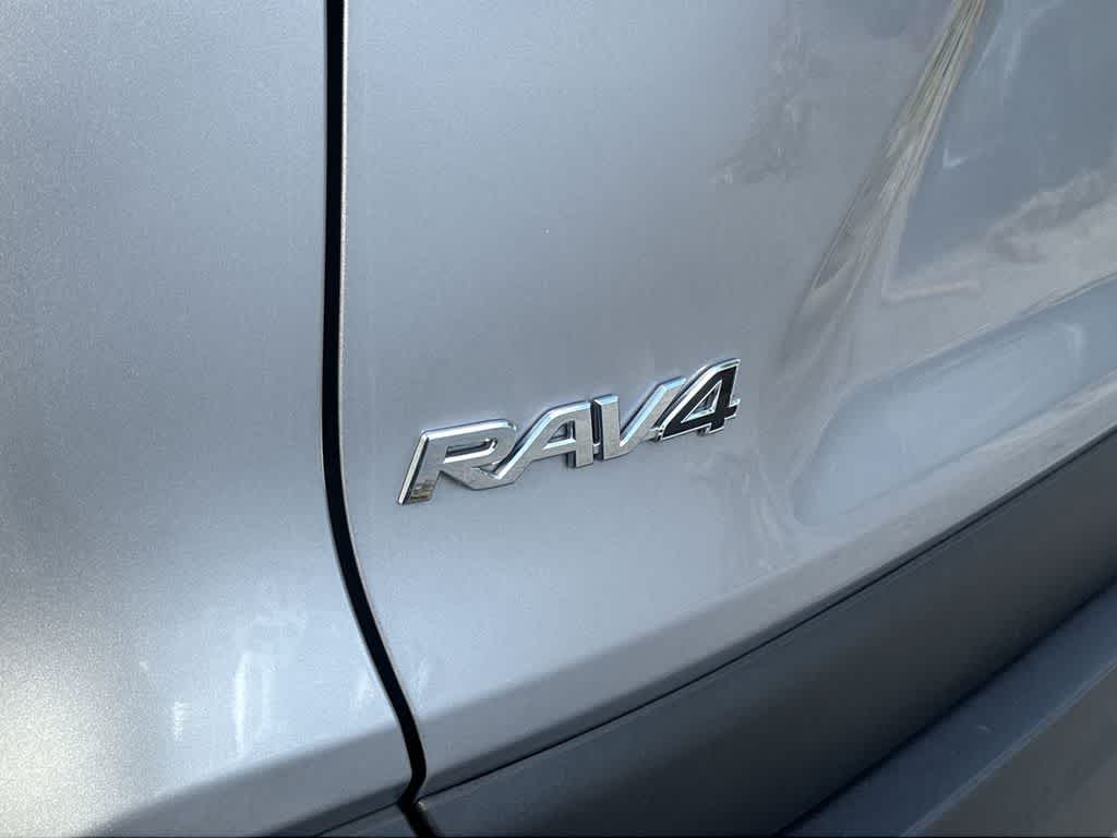 Thumbnail: 2025 Toyota RAV4 - 11