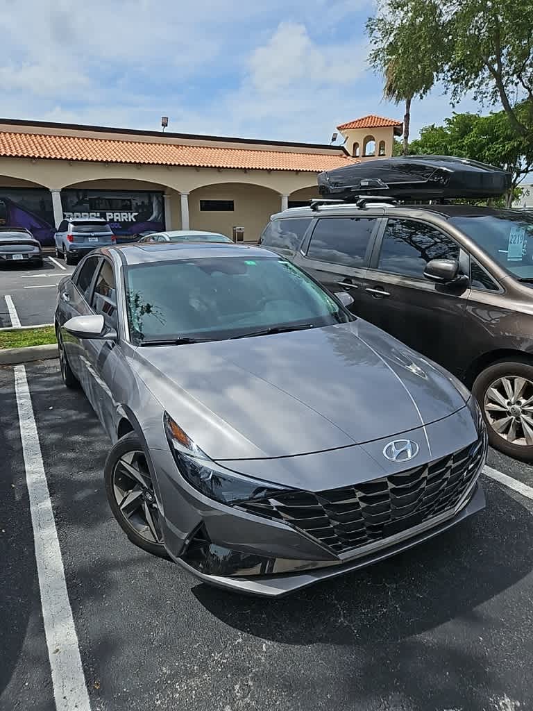 Thumbnail: 2023 Hyundai Elantra - 8