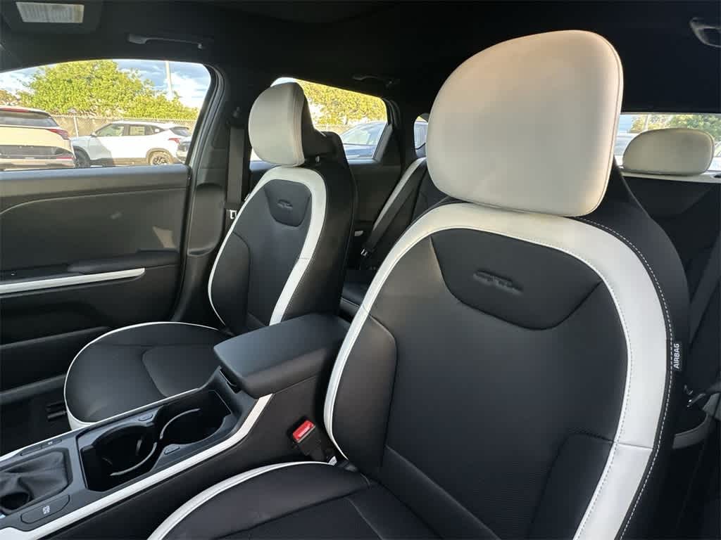 Thumbnail: 2026 Kia K4 - 14