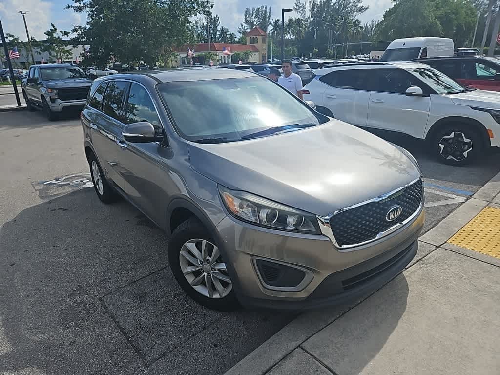 Thumbnail: 2016 Kia Sorento - 20