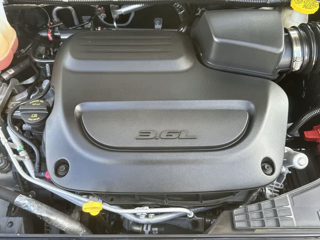 Thumbnail: 2022 Chrysler Pacifica - 12