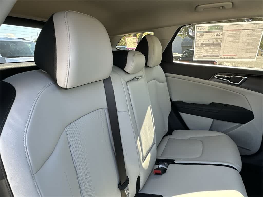 Thumbnail: 2026 Kia Sportage - 26