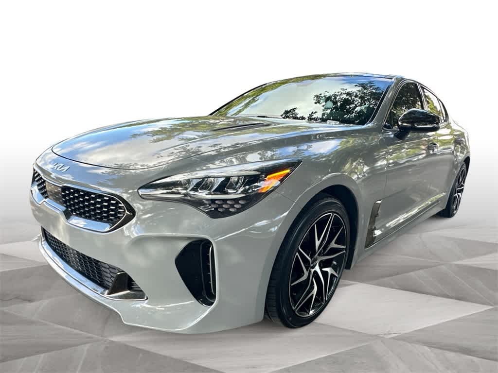 Thumbnail: 2022 Kia Stinger - 4