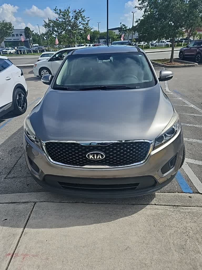 Thumbnail: 2016 Kia Sorento - 1