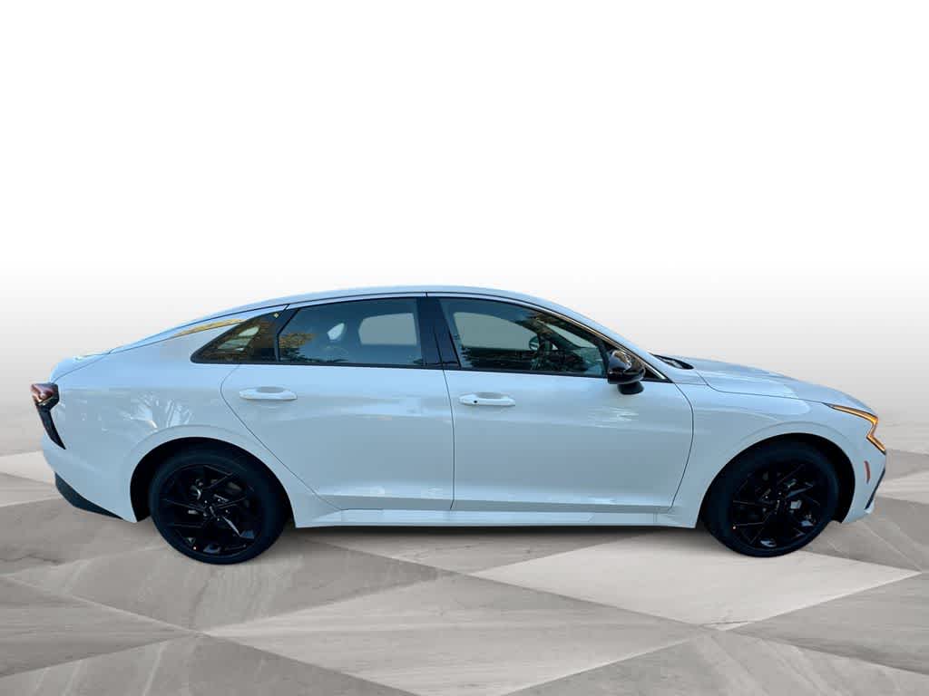 Thumbnail: 2026 Kia K5 - 9