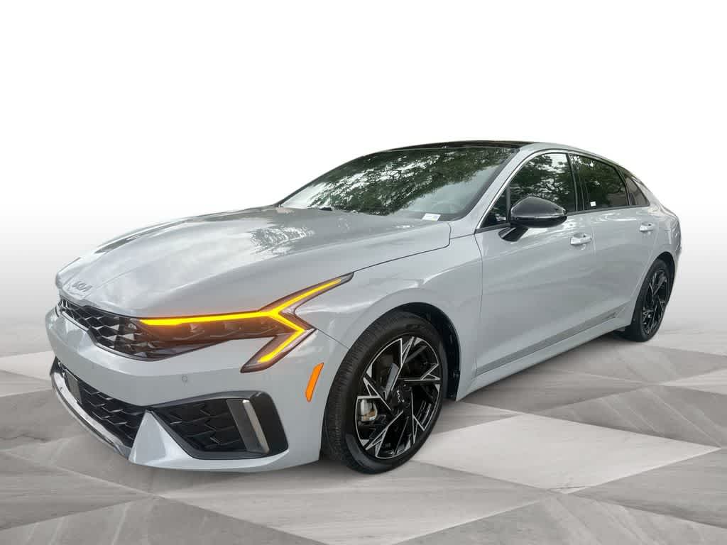 Thumbnail: 2025 Kia K5 - 1