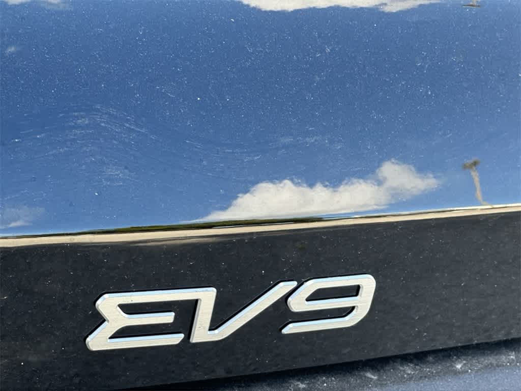 Thumbnail: 2026 Kia EV9 - 10
