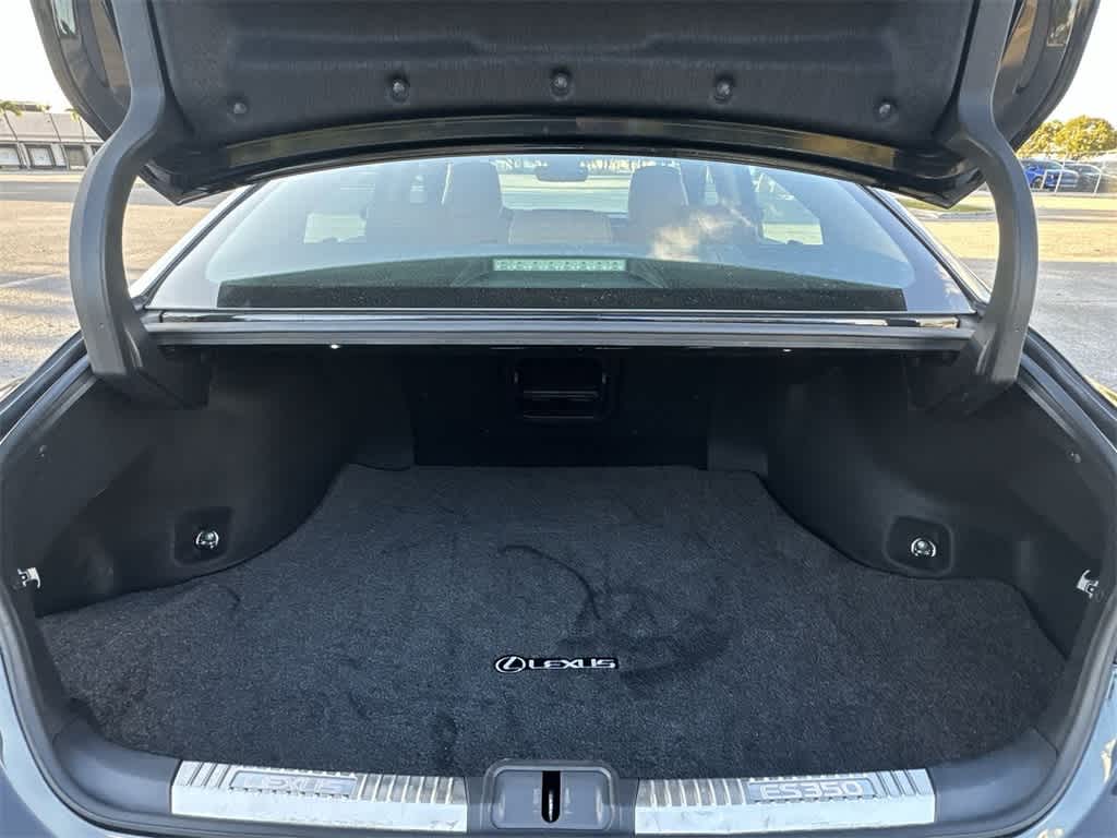 Thumbnail: 2023 Lexus ES - 25