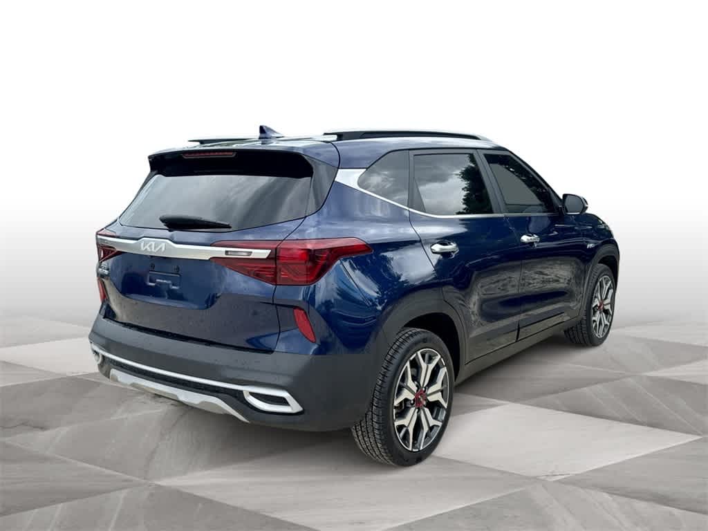 Thumbnail: 2022 Kia Seltos - 8