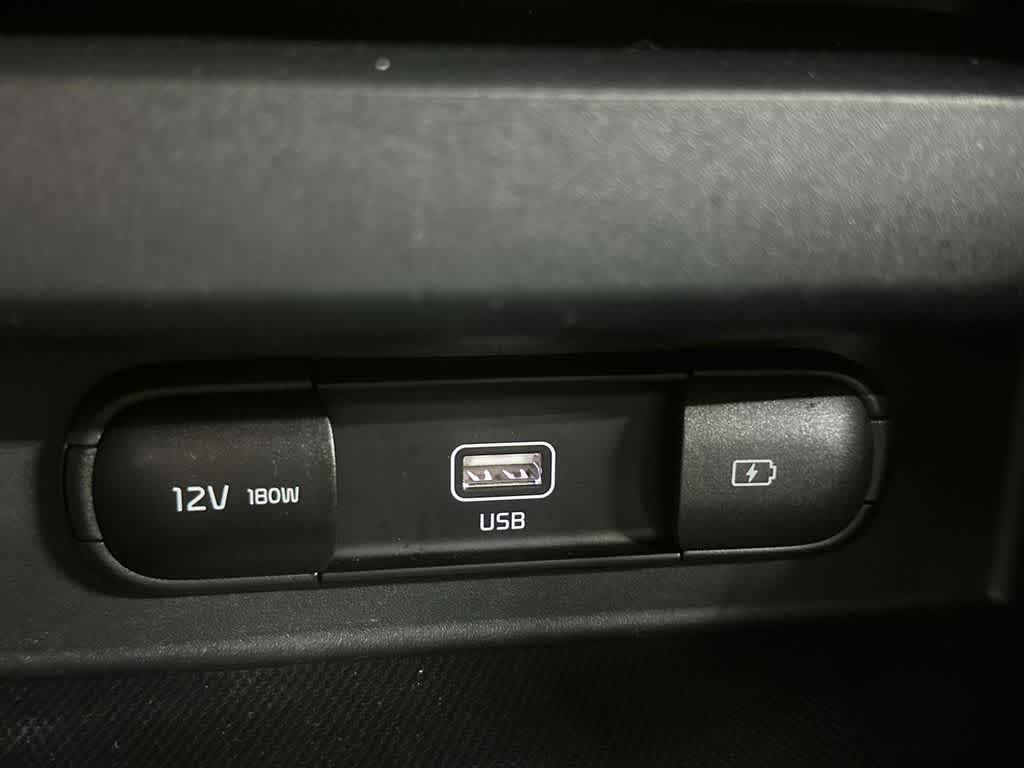 Thumbnail: 2023 Kia Seltos - 17