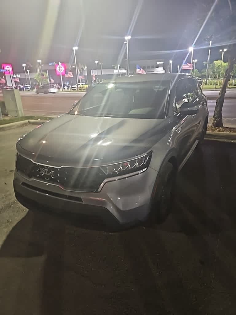 Thumbnail: 2022 Kia Sorento - 2